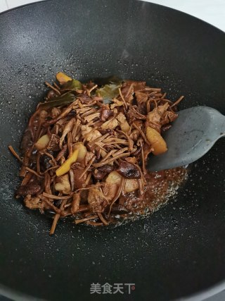 茶树菇炖肉步骤9