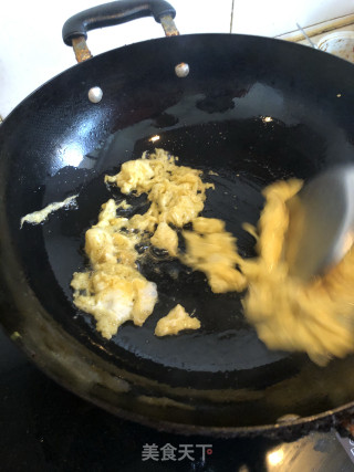鸡蛋炒嫩南瓜条步骤3