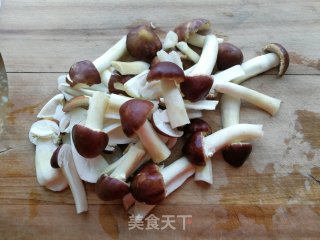四季豆炒松茸步骤4