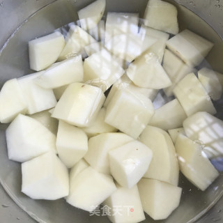 红烧牛肉炖土豆步骤3