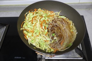 圆白菜粉条步骤6