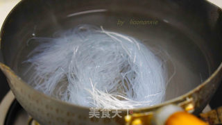 蒜蓉肉末蒸腐竹步骤2