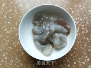 虾球豆角炒蛋步骤2