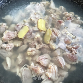 洋葱鸡块咖喱饭步骤3