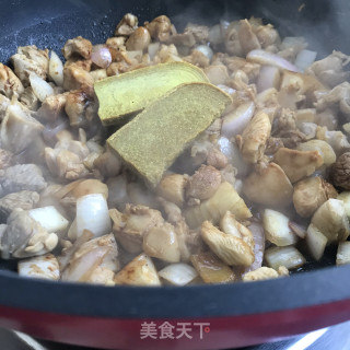 洋葱鸡块咖喱饭步骤4