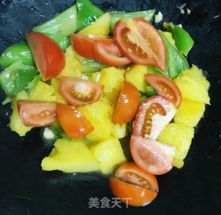 菠萝炒鸭心掌步骤6