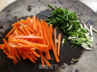 牛柳包菜炒粉丝步骤2