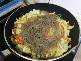 牛柳包菜炒粉丝步骤9