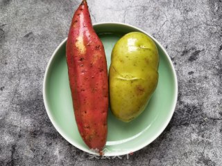 红薯土豆蒸芹菜叶步骤2