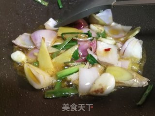 连汤汁也没放过，味美鲜嫩～十三香焖小龙虾步骤4