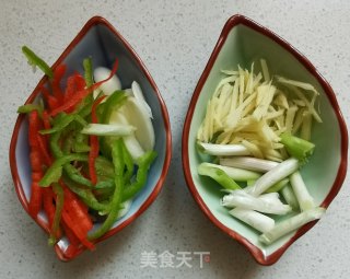 荷兰豆炒山药步骤2