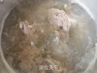 辣卤牛腱步骤5