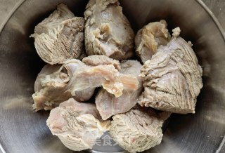 辣卤牛腱步骤6