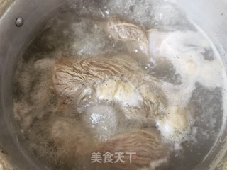 辣卤牛腱步骤3