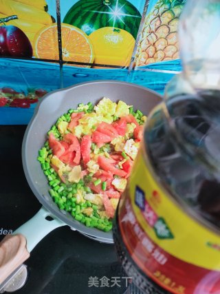 蒜薹西红柿炒鸡蛋步骤9