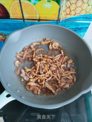 蒜薹木耳炒肉丝步骤10