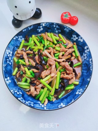 蒜薹木耳炒肉丝步骤15