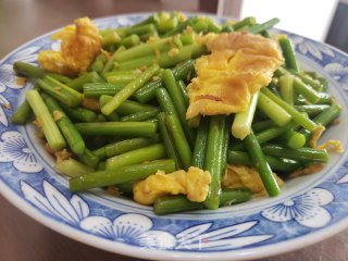 蒜苔炒鸭蛋步骤7
