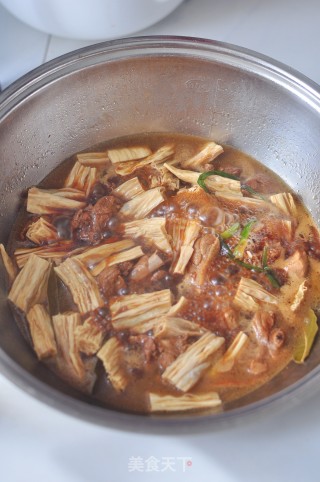 腐竹啤酒鸭步骤5