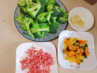 比鱼羊还鲜的上汤西兰花步骤1