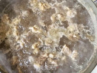 糯玉米土豆炖牛肋条步骤3