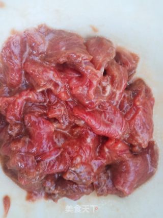 牛肉炒春笋步骤3