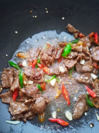 牛肉炒春笋步骤12