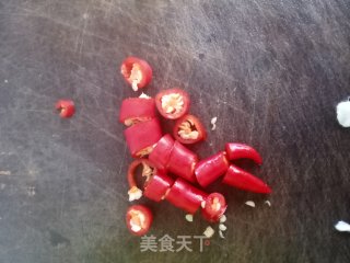 蒜苔炒卤肉皮步骤4