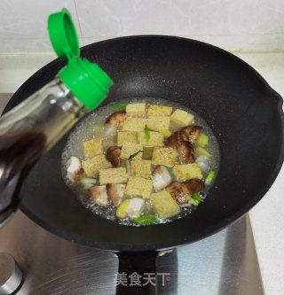 香菇烧冻豆腐步骤8