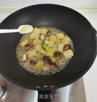 香菇烧冻豆腐步骤11