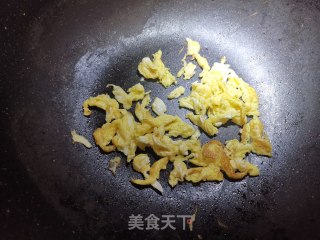 木耳腐竹炒鸡蛋步骤4