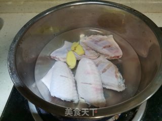 鸡翅煲步骤1