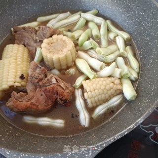 玉米脊骨炖芸豆步骤10