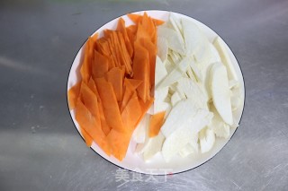 肉片胡萝卜茭白步骤3