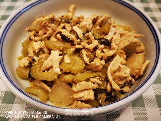 鸡丝酸菜步骤6