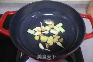 腔骨炖萝卜步骤3