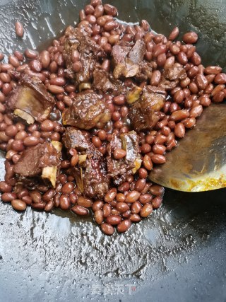 酸甜排骨炖花生步骤10