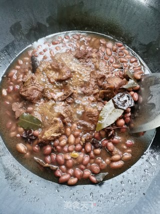 酸甜排骨炖花生步骤9