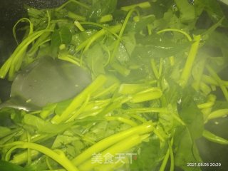 辣炒空心菜步骤4