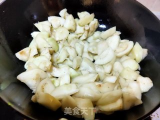 青虾炒茄子步骤6