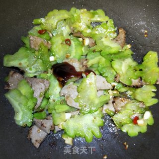 猪肝炒苦瓜步骤9