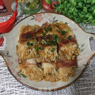 培根香煎金针菇步骤8
