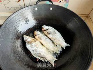 家熬鲫鱼步骤6