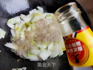 粉丝炒白菜步骤7