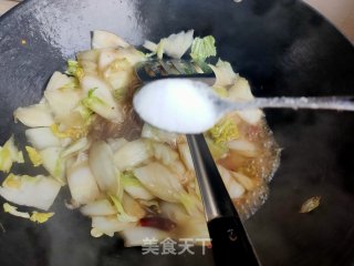 粉丝炒白菜步骤9