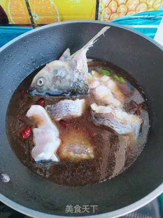 酱烧草鱼步骤11