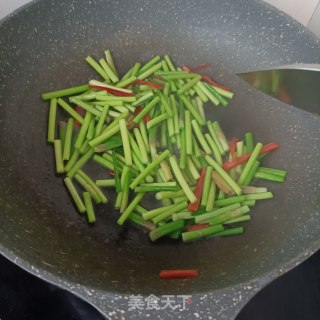蒜苔炒猪肝步骤10