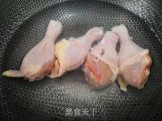 红焖鸡腿步骤1