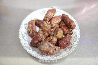 腊排骨一锅烩步骤1