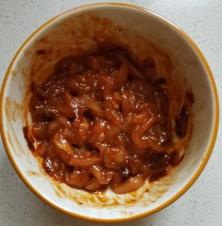 白玉菇炒肉丝步骤5